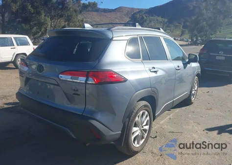 2022 Toyota Corolla Cross Le из США, поврежденный, VIN 7MUBAABG5NV023998